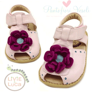 Sandale elegante din piele culoare roz cu floricica Livie and Luca accesorizate cu floricica